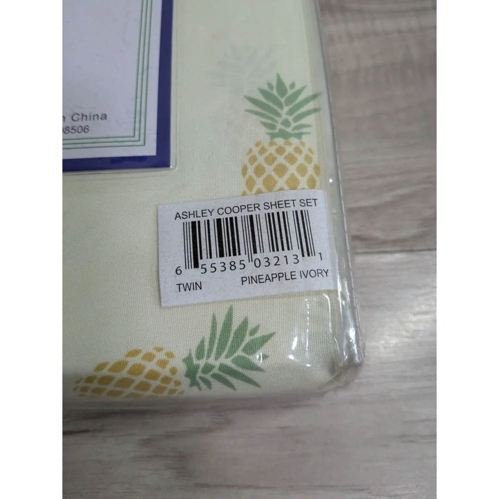 Ashley Cooper Twin Sheet Set Pineapple Print Microfiber Soft Silky Bedding New